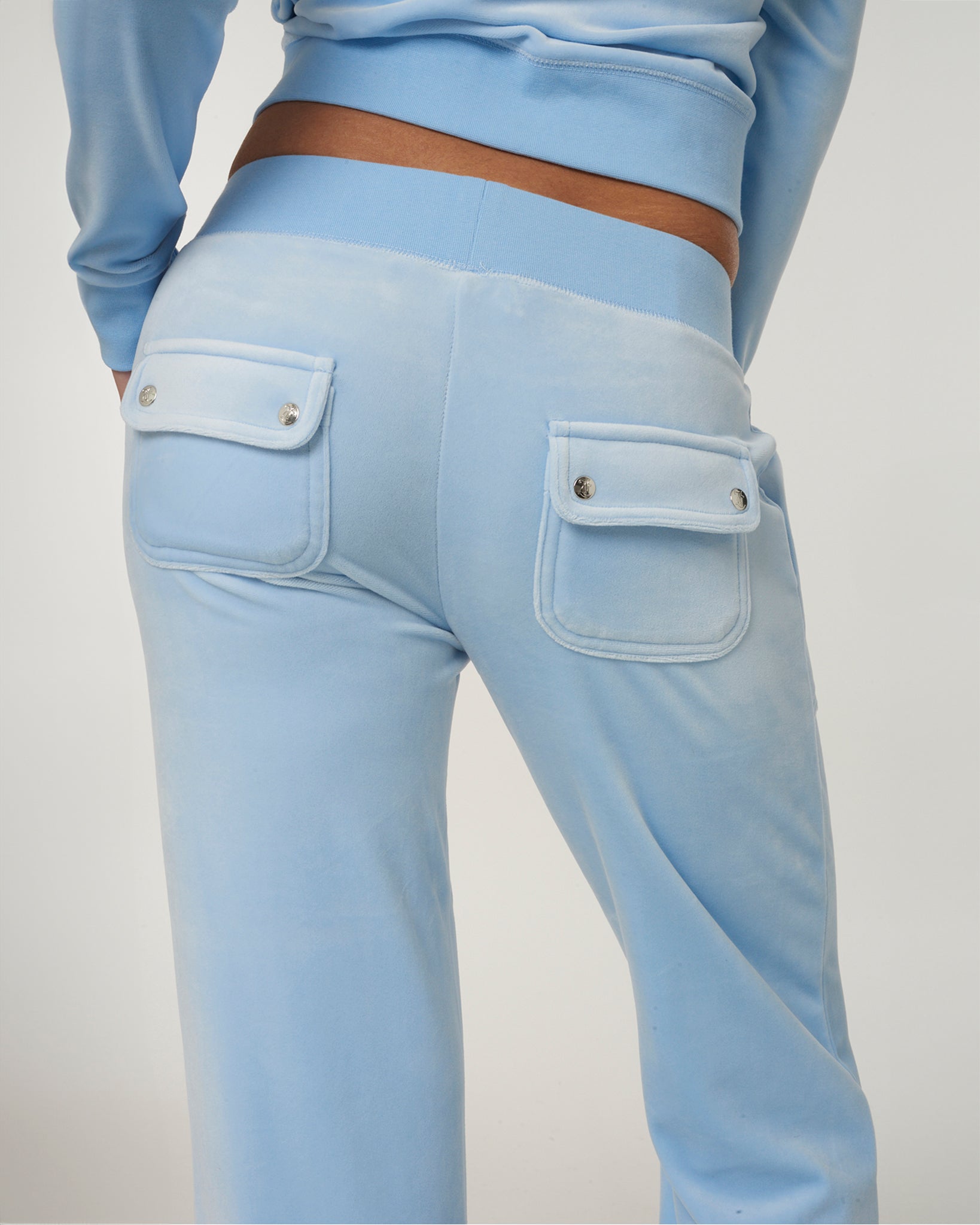 Classic Velour Layla Low Rise Pocket Flare Powder Blue - Juicy Couture Scandinavia