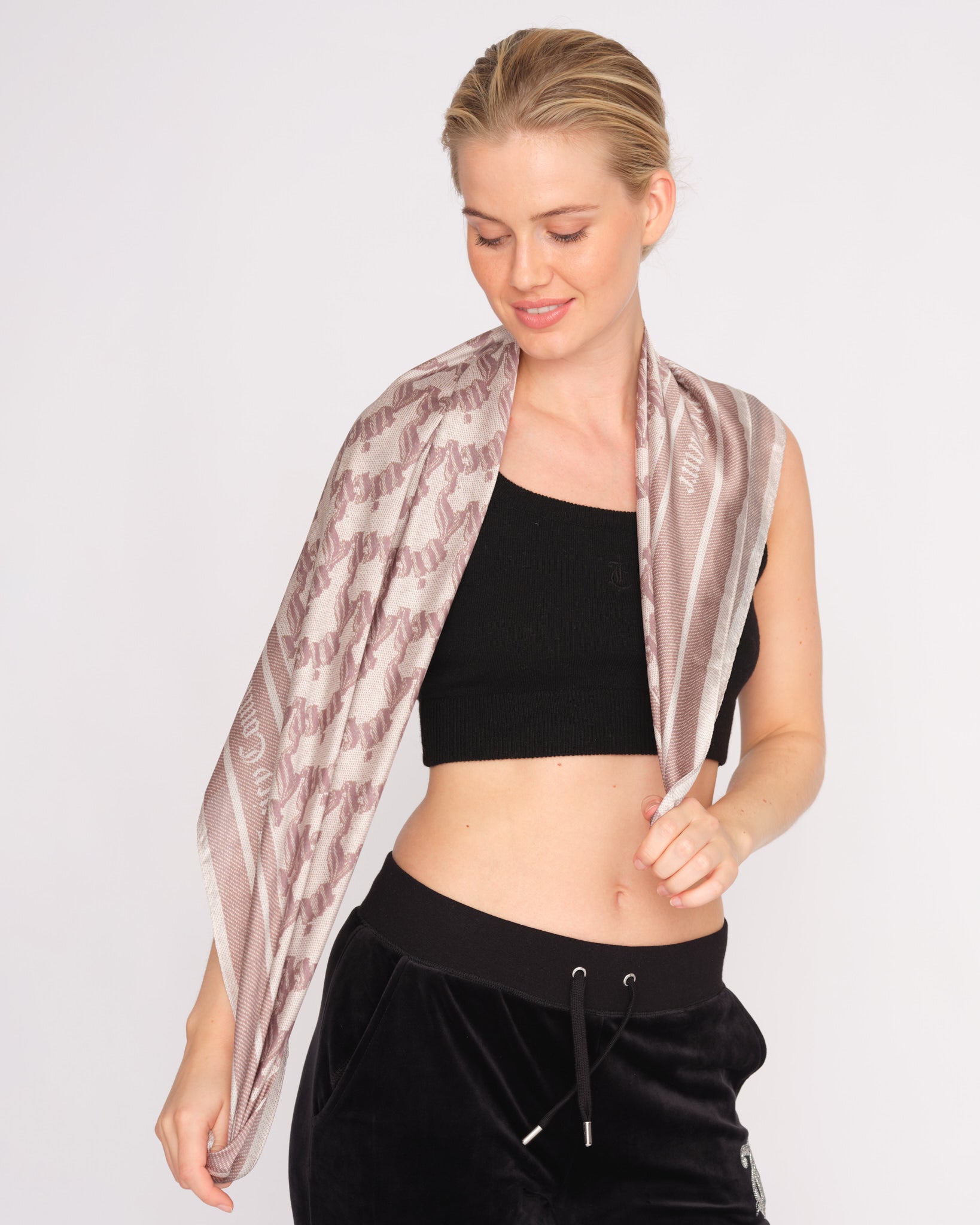 Juicy hot sale couture scarves