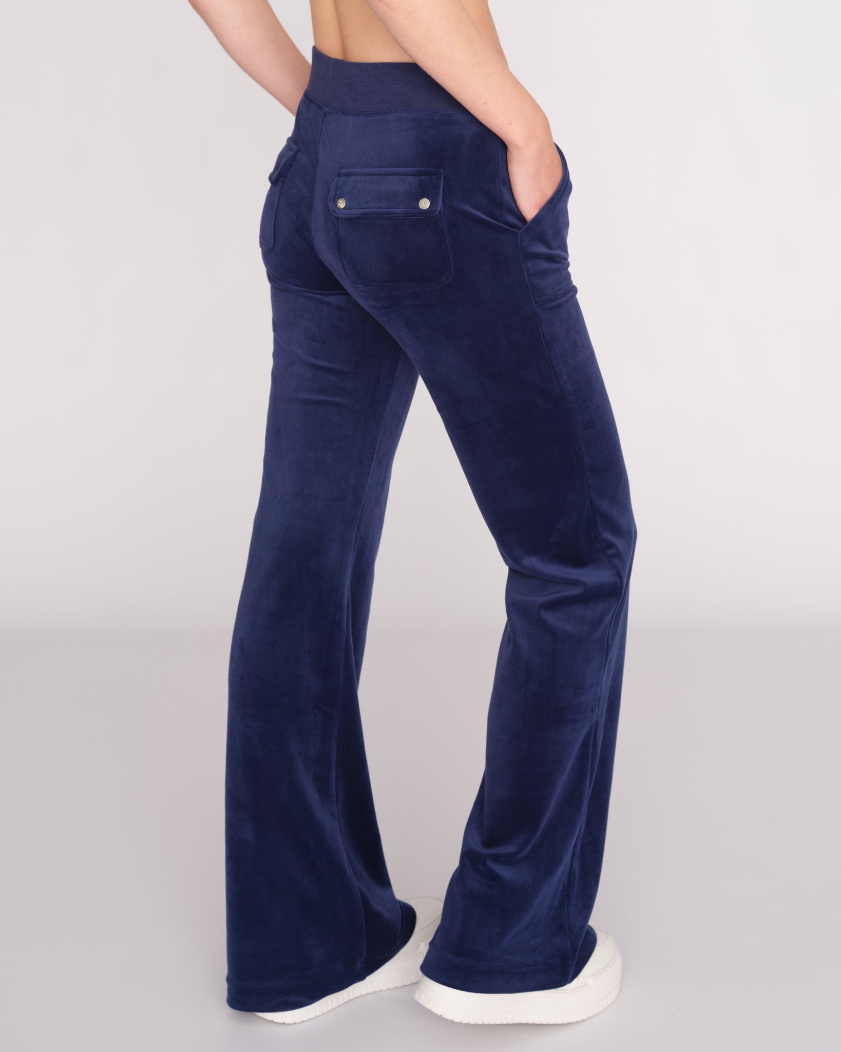 Classic Velour Layla Low Rise Pocket Flare Blue Depths - Juicy Couture Scandinavia
