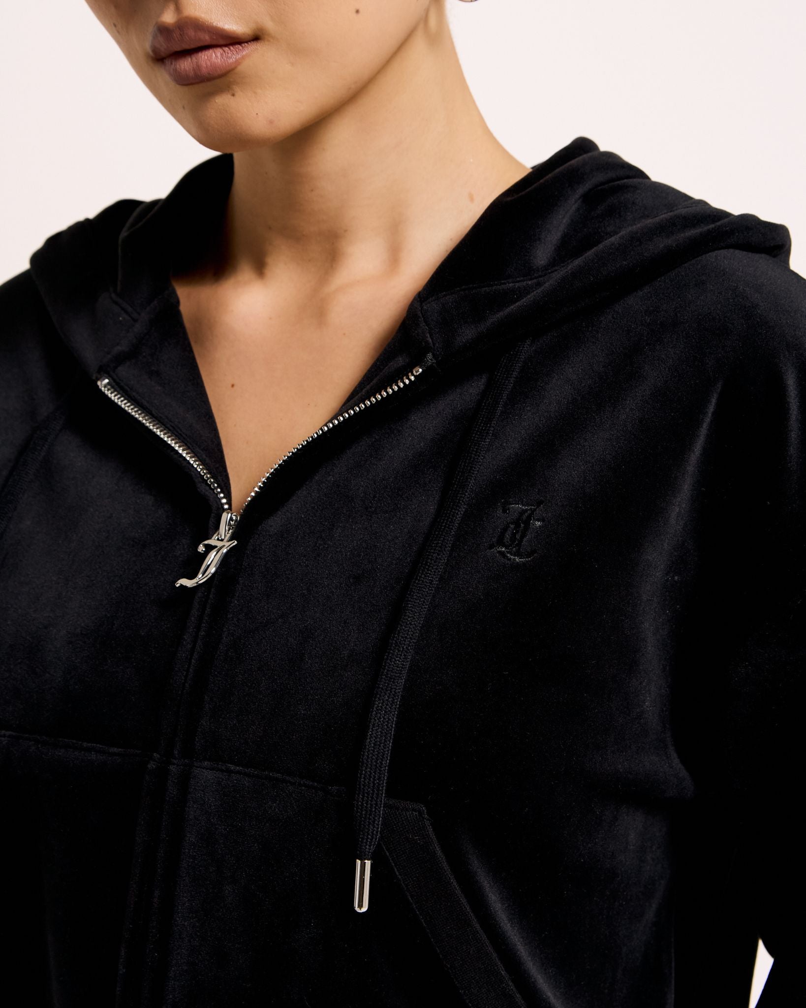 Classic Velour Brendal Crop Oversized Zip Hoodie Black - Juicy Couture Scandinavia