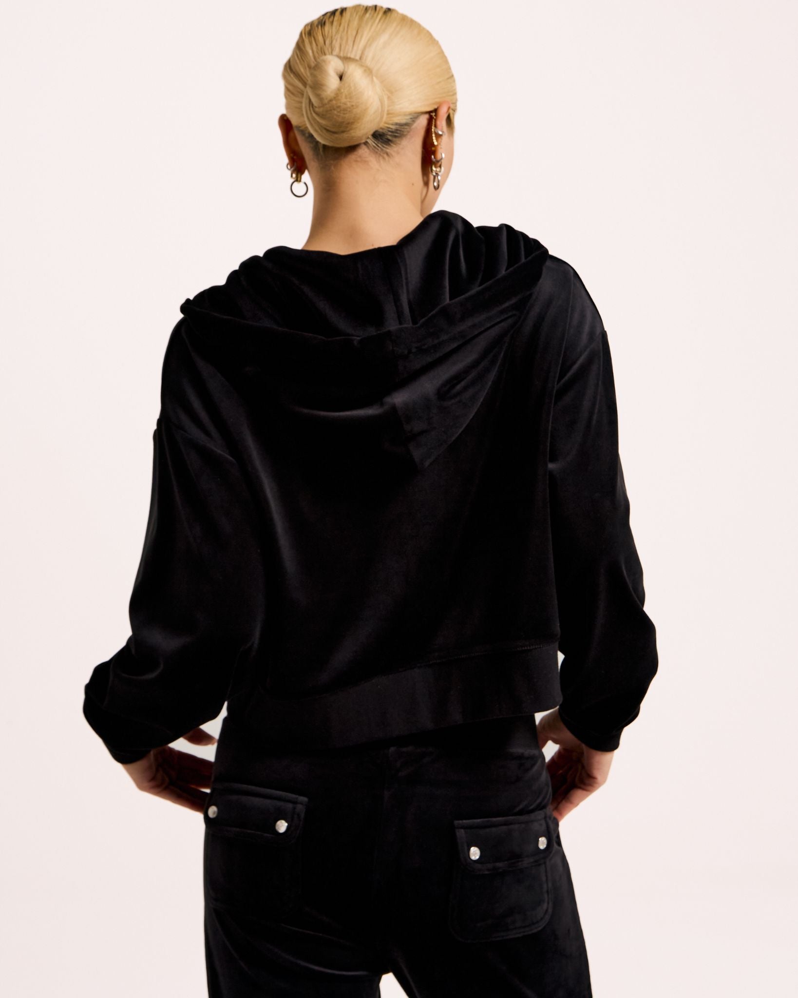 Classic Velour Brendal Crop Oversized Zip Hoodie Black - Juicy Couture Scandinavia
