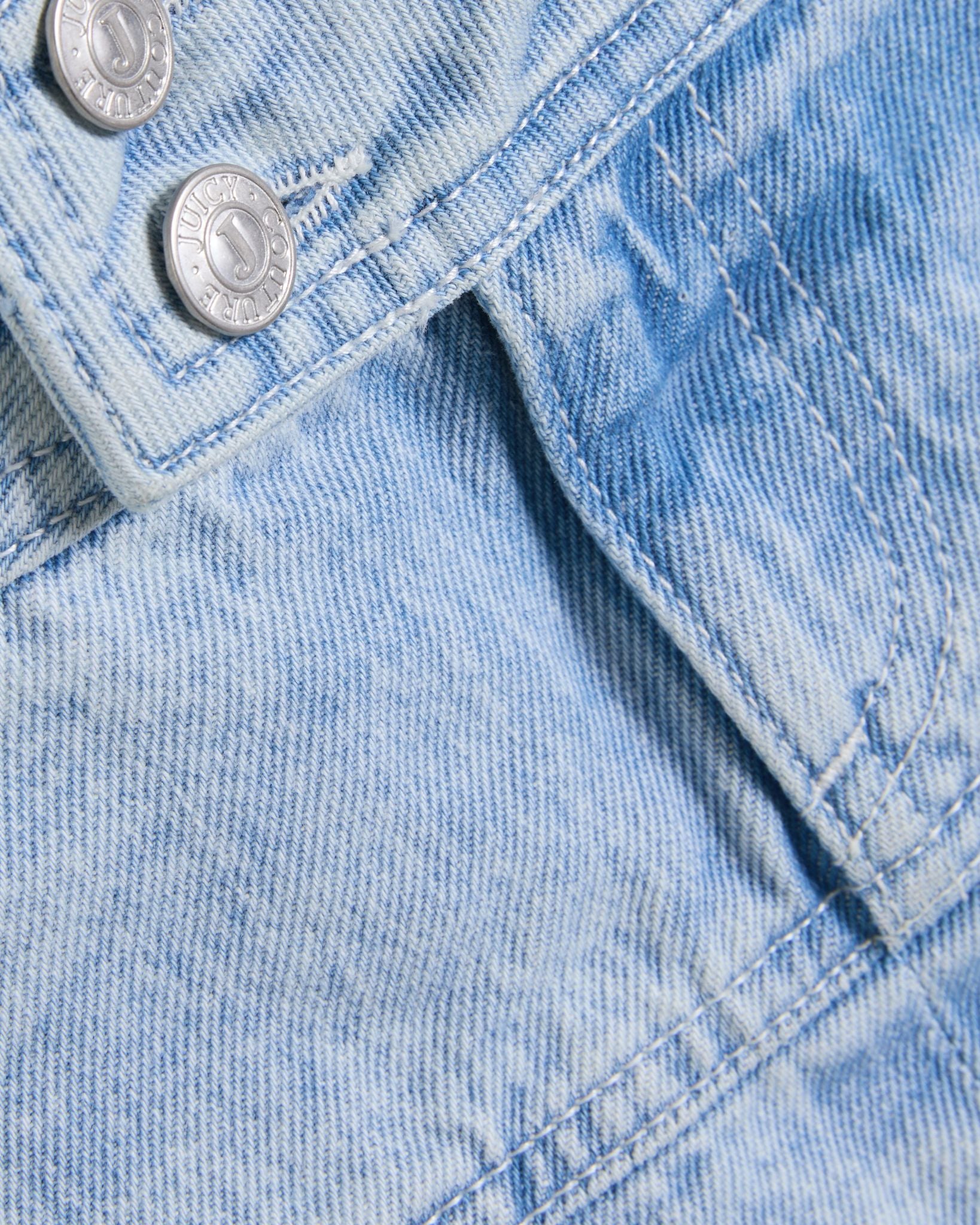 Crest Pleated Denim Skirt Light Wash - Juicy Couture Scandinavia