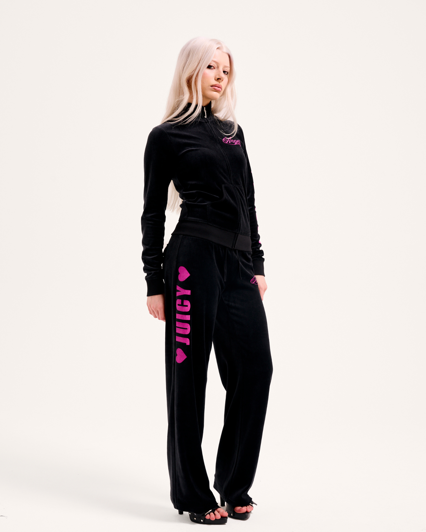 Juicy Angel Traight Leg Low Rise Pant Black