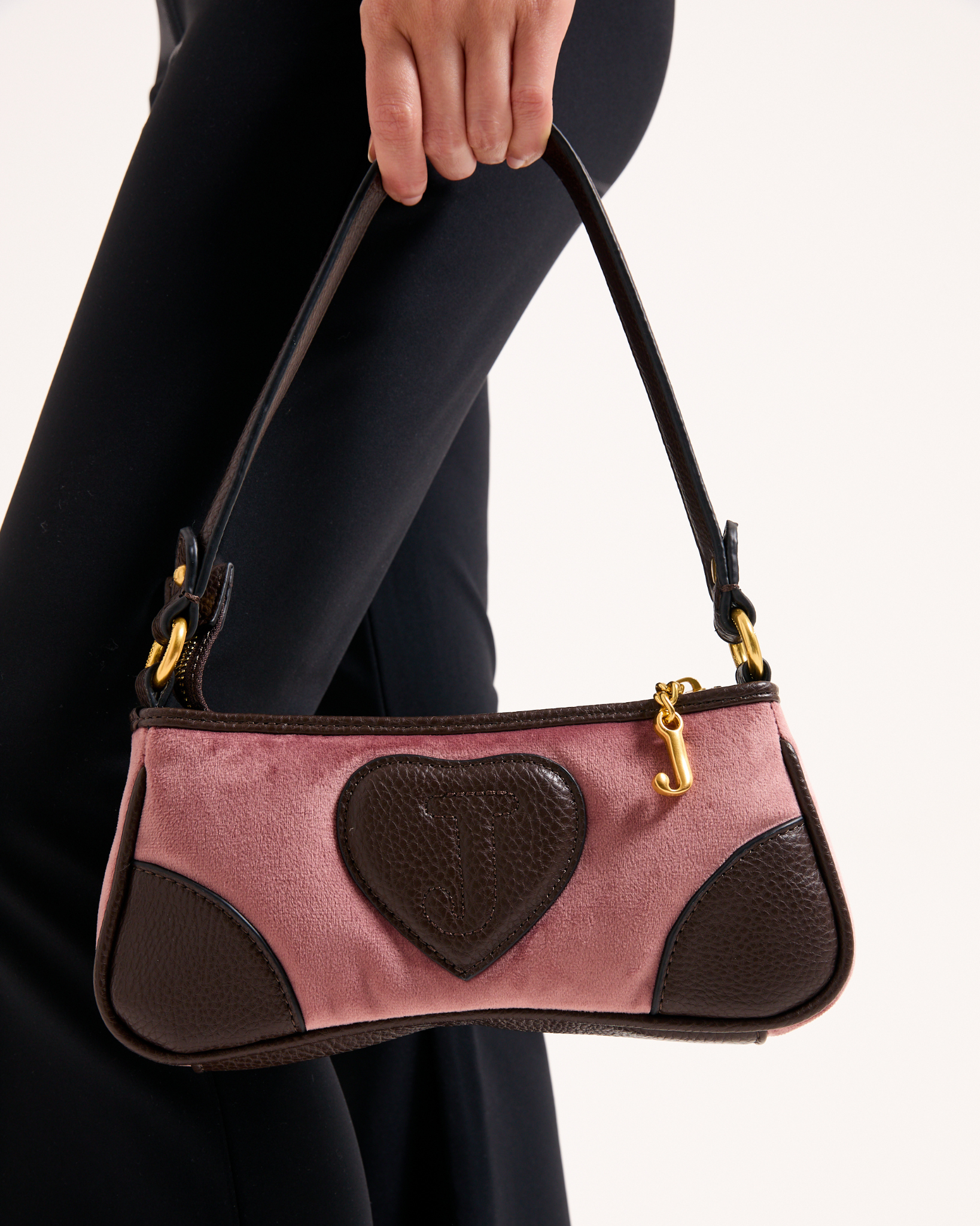 Daydreamer Crest Embroidered Shoulder bag Powder Pink - Juicy Couture Scandinavia