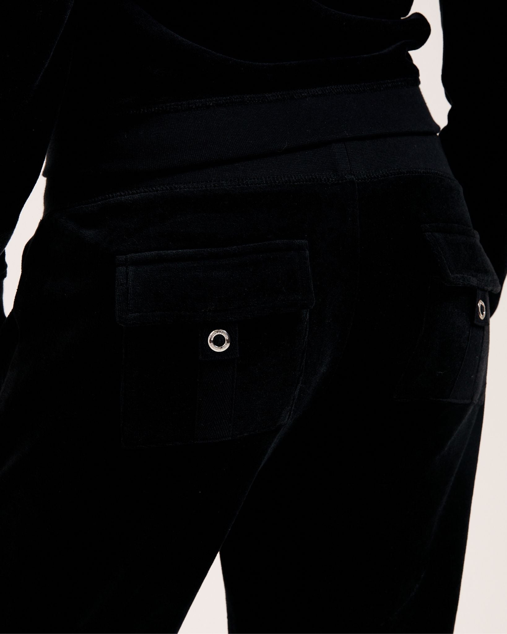 Heritage Crest Low rise Trackpant Black - Juicy Couture Scandinavia