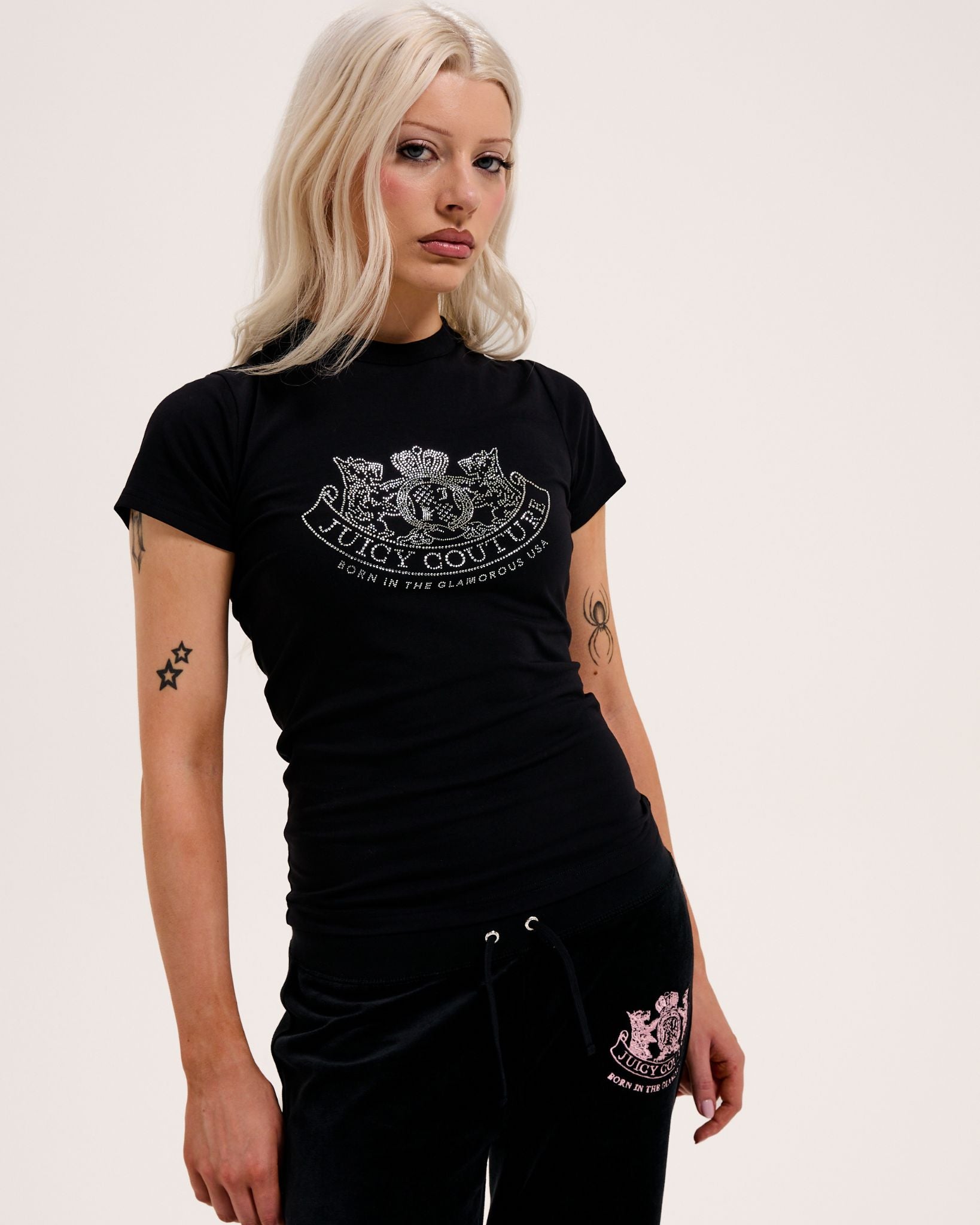 Dog Crest Hilton T-Shirt  Black - Juicy Couture Scandinavia